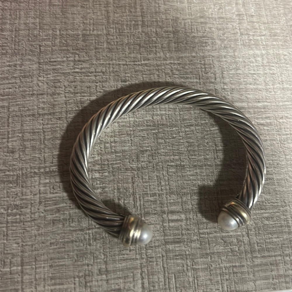 David Yurman Pearl bracelet